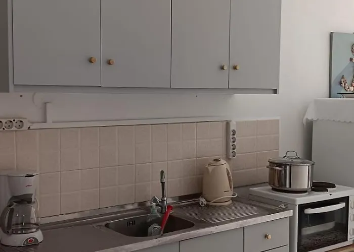Eleni Goumenaki Rooms